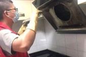 如何清洗杂牌油烟机（使用正确方法让油烟机焕然一新）