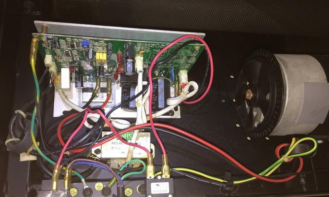 跑步机安全开关故障的检查和解决方法（确保运动安全）  第1张