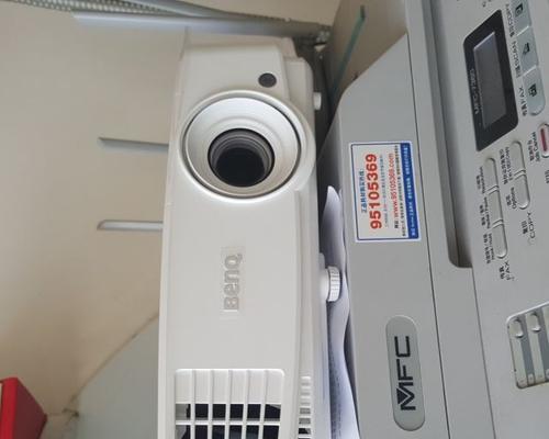 明基投影仪不开机问题解决方法（解决明基投影仪无法开机的有效方法）  第3张