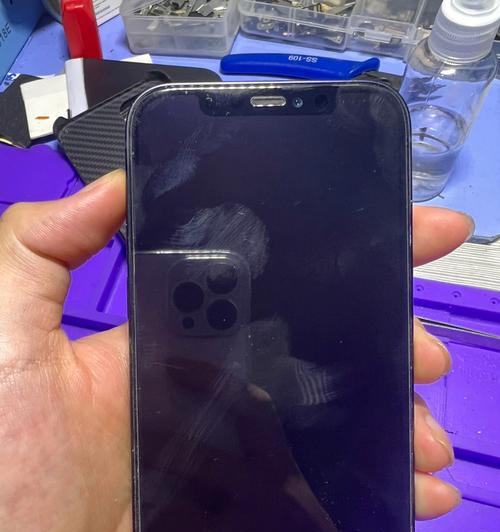 苹果手机屏幕会因为摔落而松动吗？原因是什么？  第3张